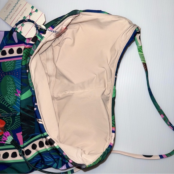 FARM Rio One-Shoulder BNWT Swimsuit - Picture 4 of 6